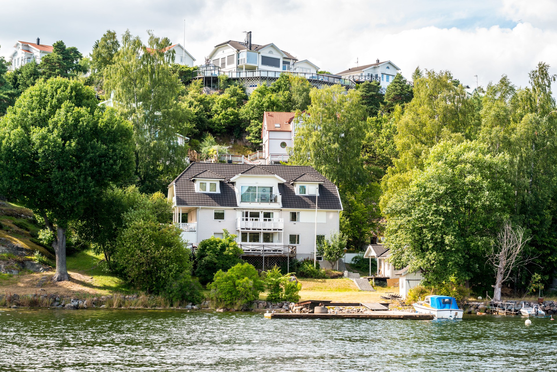 Private Häuser am Wasser in Stockholm, Schweden